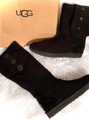 New UGG Classic Cardy Knit Convertible Sweater Boot Size 9 Black Ankle Bootie